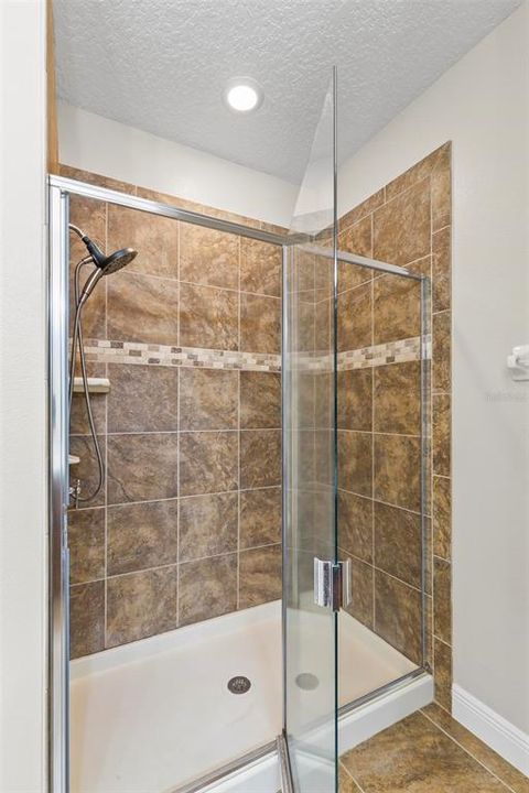 Active With Contract: $1,895 (2 beds, 2 baths, 1115 Square Feet)