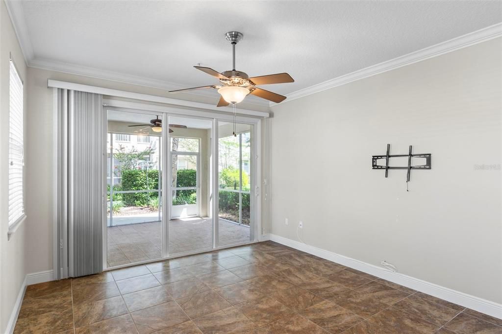 Active With Contract: $1,895 (2 beds, 2 baths, 1115 Square Feet)