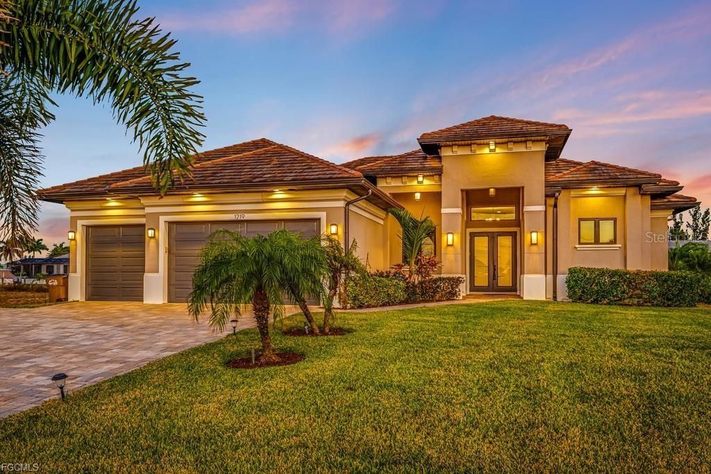 Недавно продано: $841,999 (3 спален, 3 ванн, 2248 Квадратных фут)
