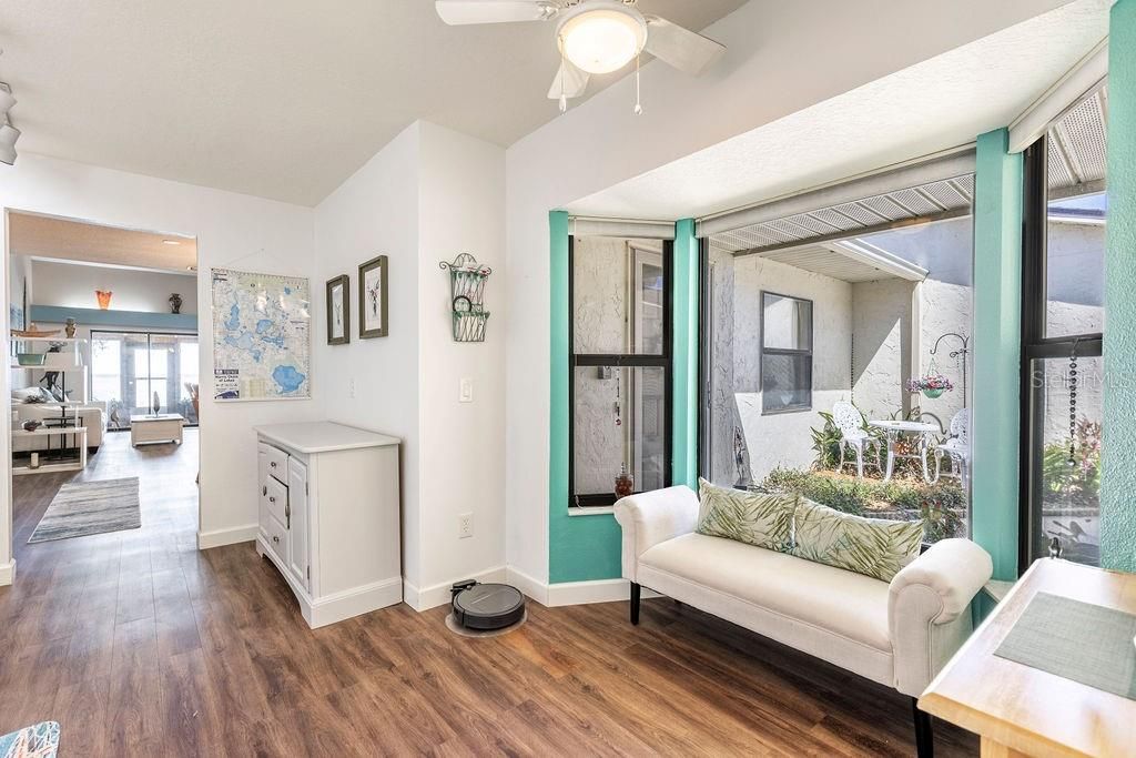 For Rent: $2,000 (2 beds, 2 baths, 1334 Square Feet)