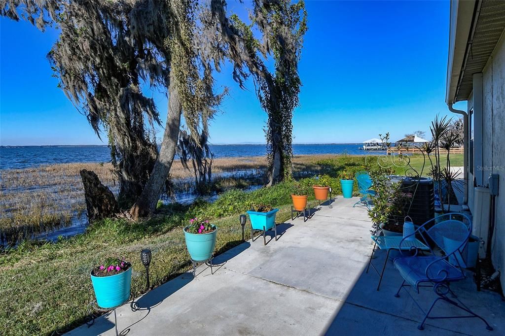 For Rent: $2,000 (2 beds, 2 baths, 1334 Square Feet)