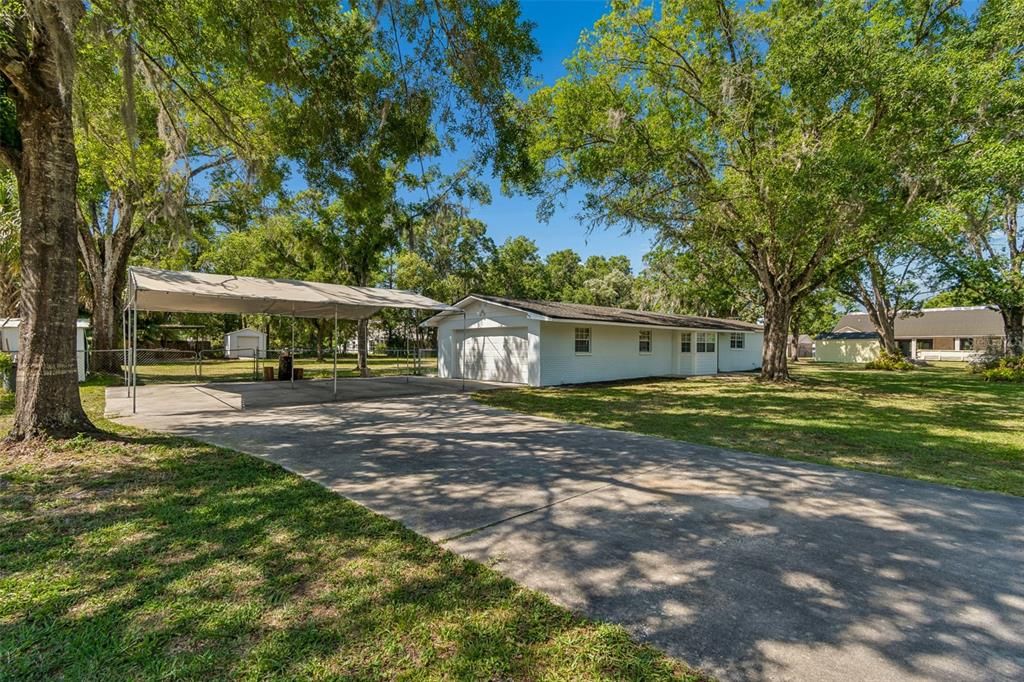 Activo con contrato: $485,000 (4 camas, 2 baños, 2074 Pies cuadrados)