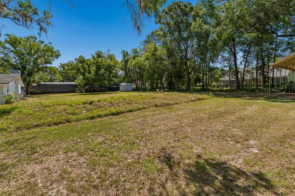 Activo con contrato: $485,000 (4 camas, 2 baños, 2074 Pies cuadrados)