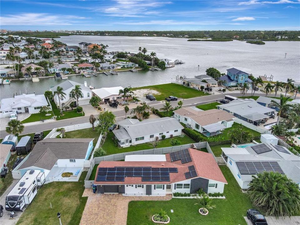 На продажу: $649,000 (3 спален, 2 ванн, 1624 Квадратных фут)