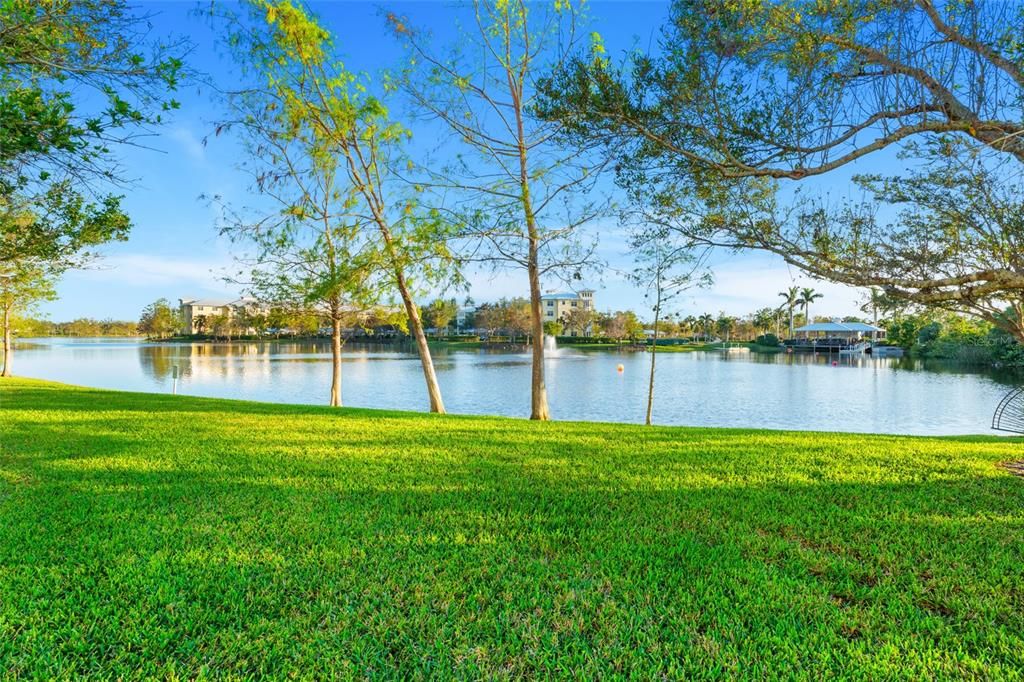 For Sale: $264,900 (2 beds, 2 baths, 1756 Square Feet)