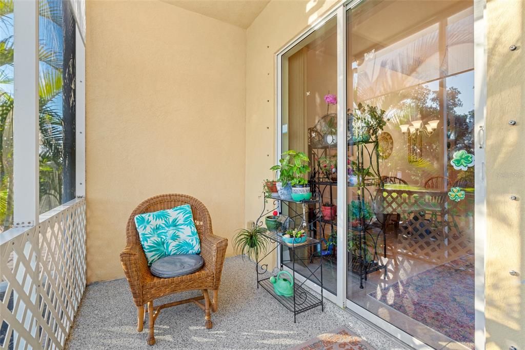 For Sale: $264,900 (2 beds, 2 baths, 1756 Square Feet)