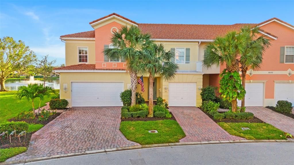 For Sale: $264,900 (2 beds, 2 baths, 1756 Square Feet)