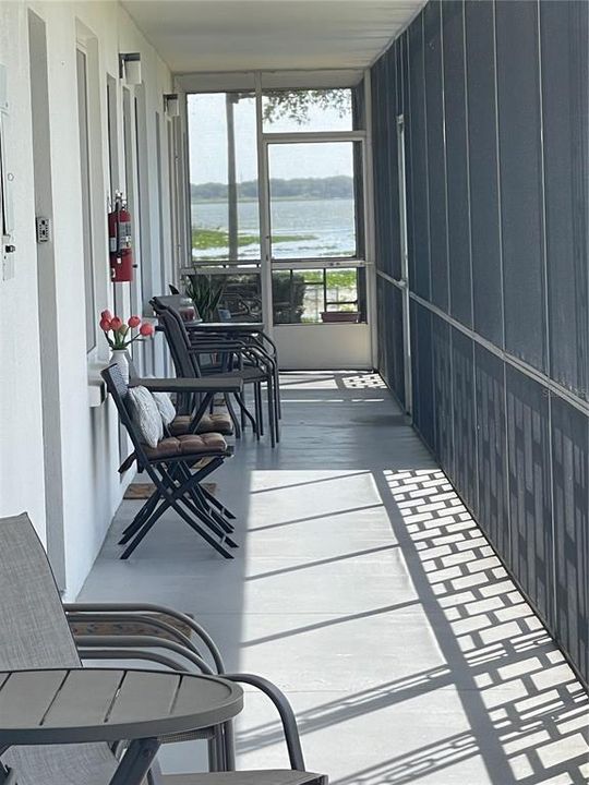 For Sale: $120,000 (2 beds, 1 baths, 816 Square Feet)