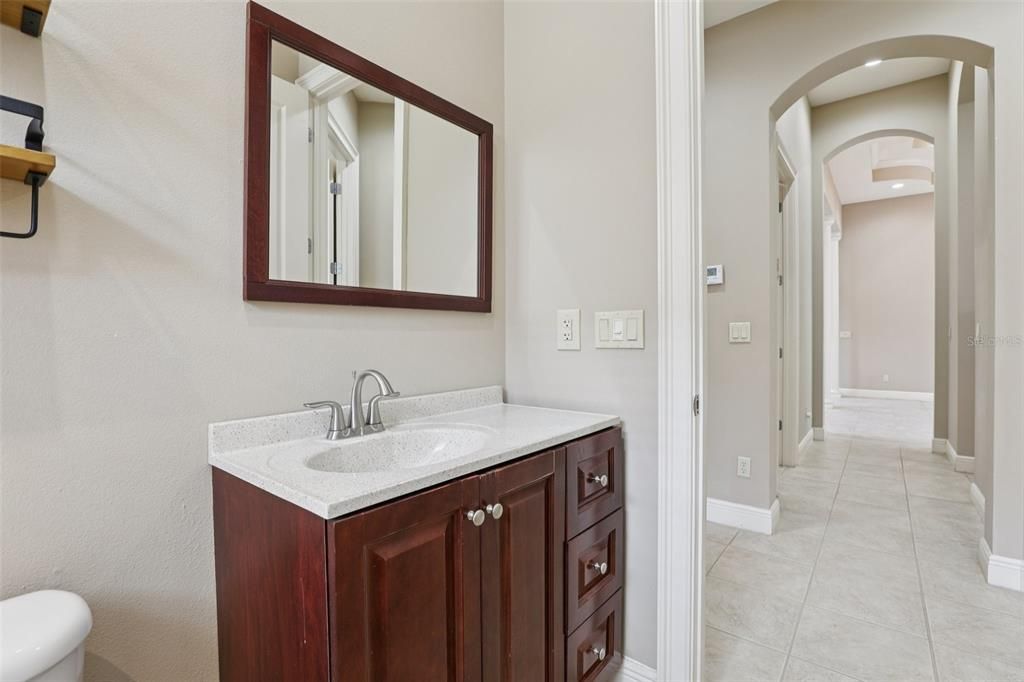 En Venta: $539,995 (3 camas, 2 baños, 2138 Pies cuadrados)
