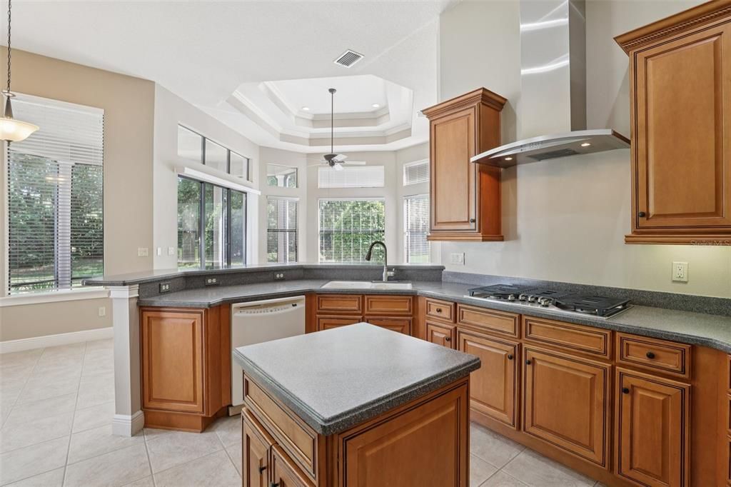 En Venta: $539,995 (3 camas, 2 baños, 2138 Pies cuadrados)