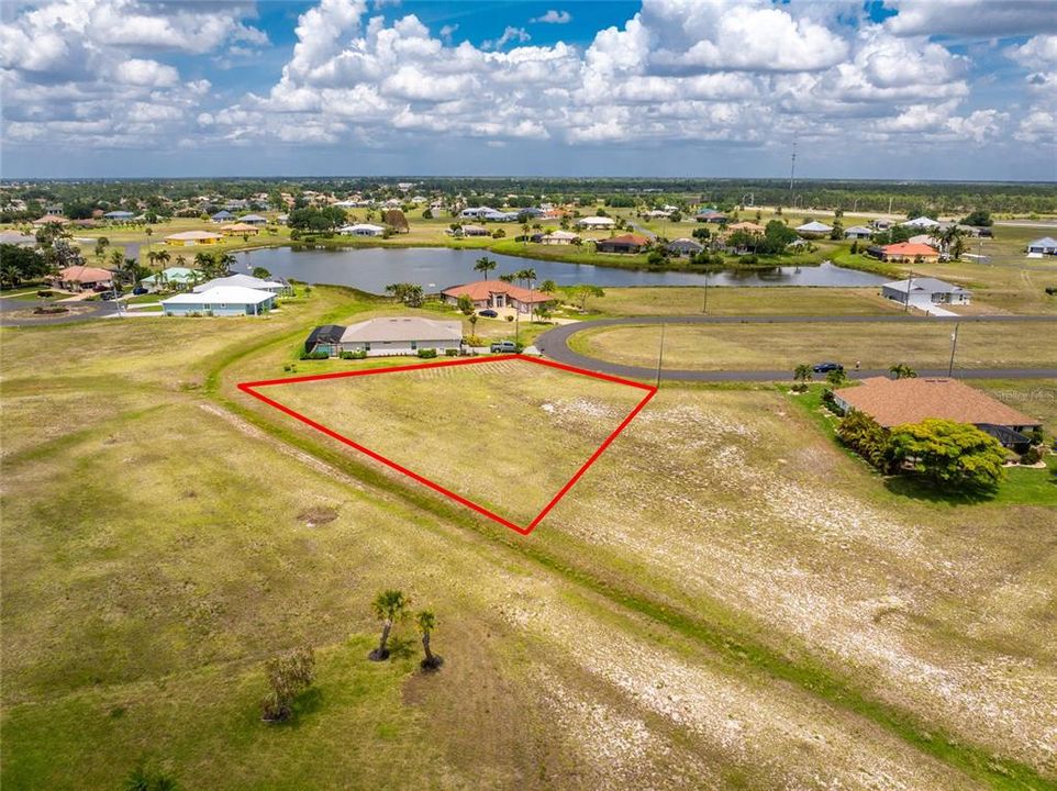 На продажу: $78,000 (0.47 acres)