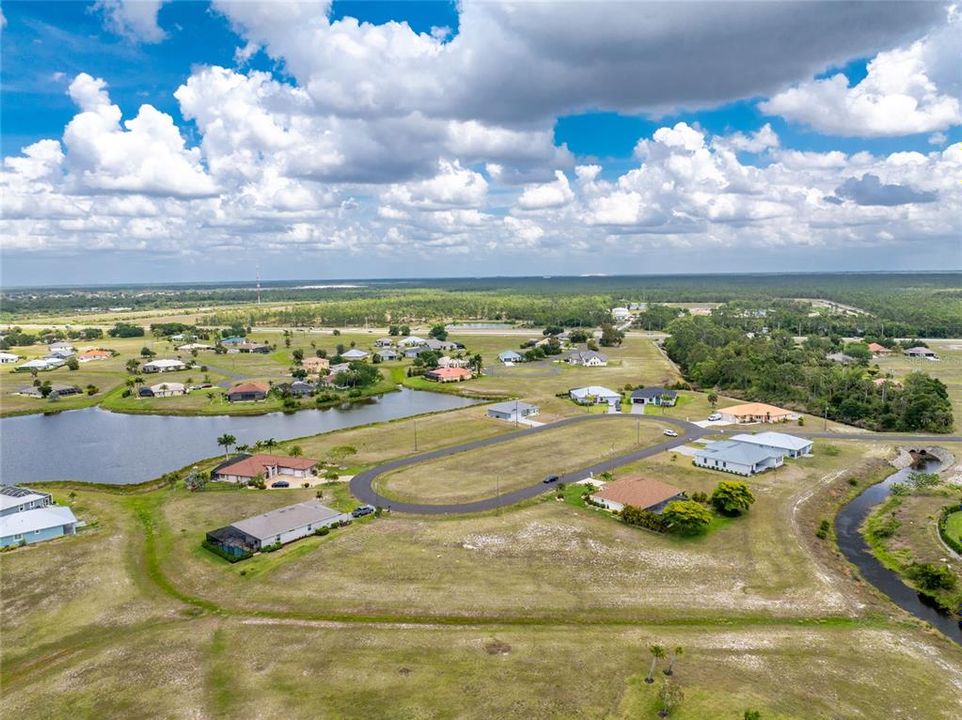 На продажу: $78,000 (0.47 acres)