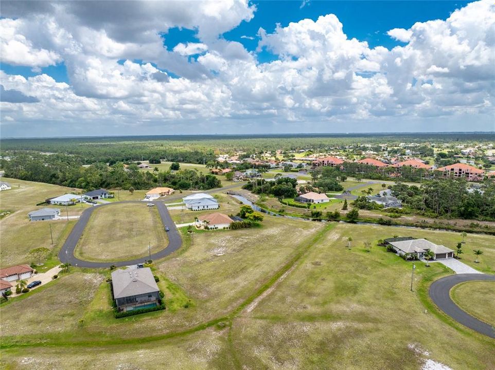 На продажу: $78,000 (0.47 acres)