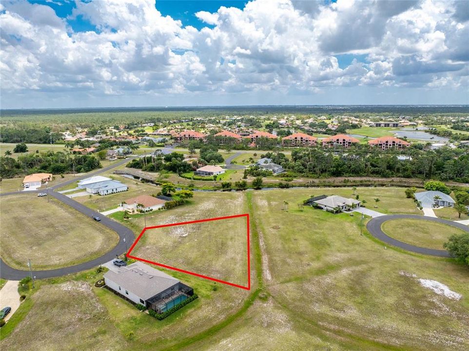 На продажу: $78,000 (0.47 acres)