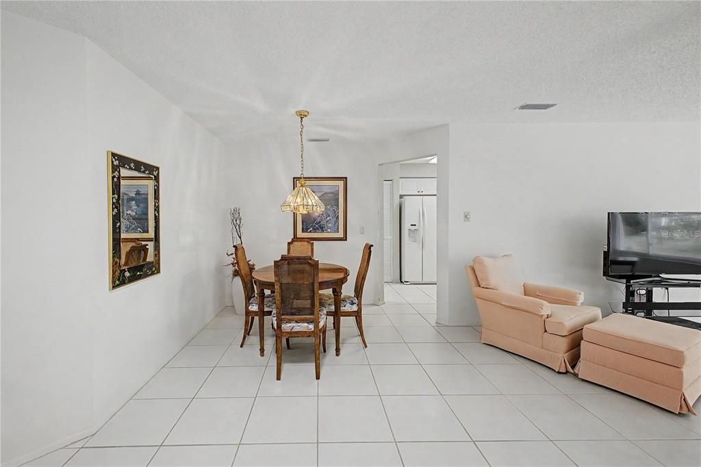 Active With Contract: $240,000 (2 beds, 2 baths, 1415 Square Feet)