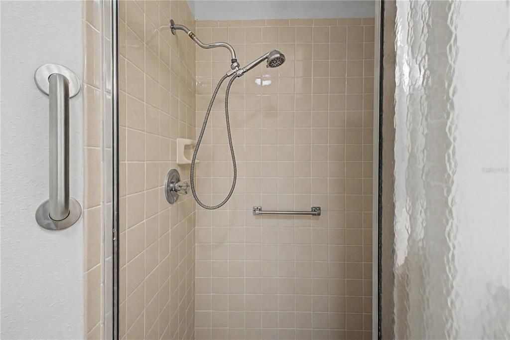 Active With Contract: $240,000 (2 beds, 2 baths, 1415 Square Feet)