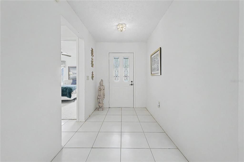 Active With Contract: $240,000 (2 beds, 2 baths, 1415 Square Feet)