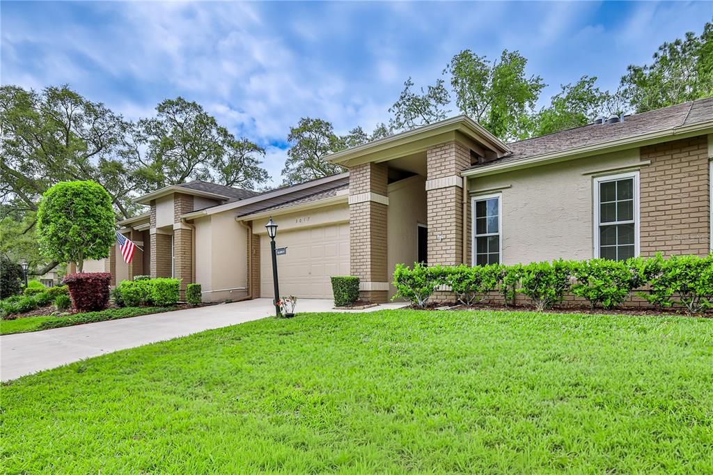 Active With Contract: $240,000 (2 beds, 2 baths, 1415 Square Feet)