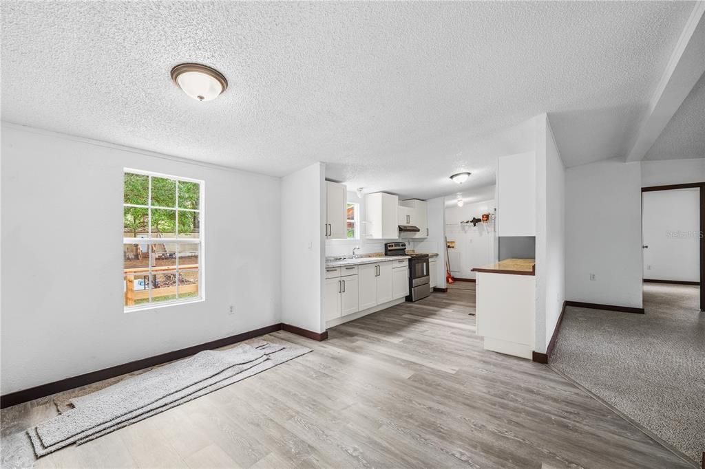 For Sale: $289,900 (5 beds, 4 baths, 2603 Square Feet)