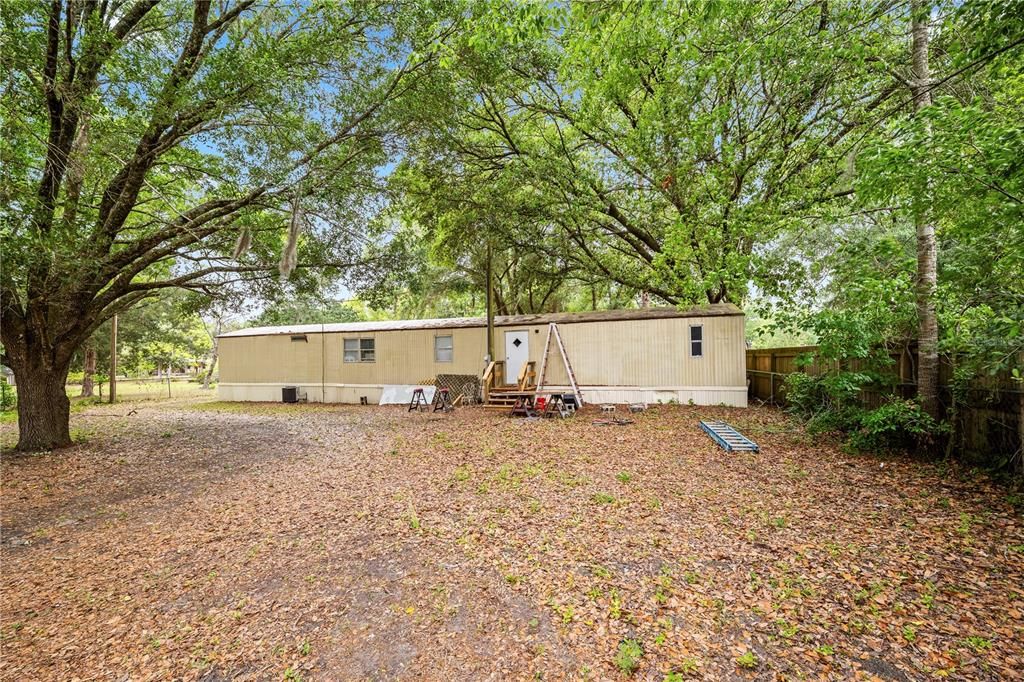 For Sale: $289,900 (5 beds, 4 baths, 2603 Square Feet)