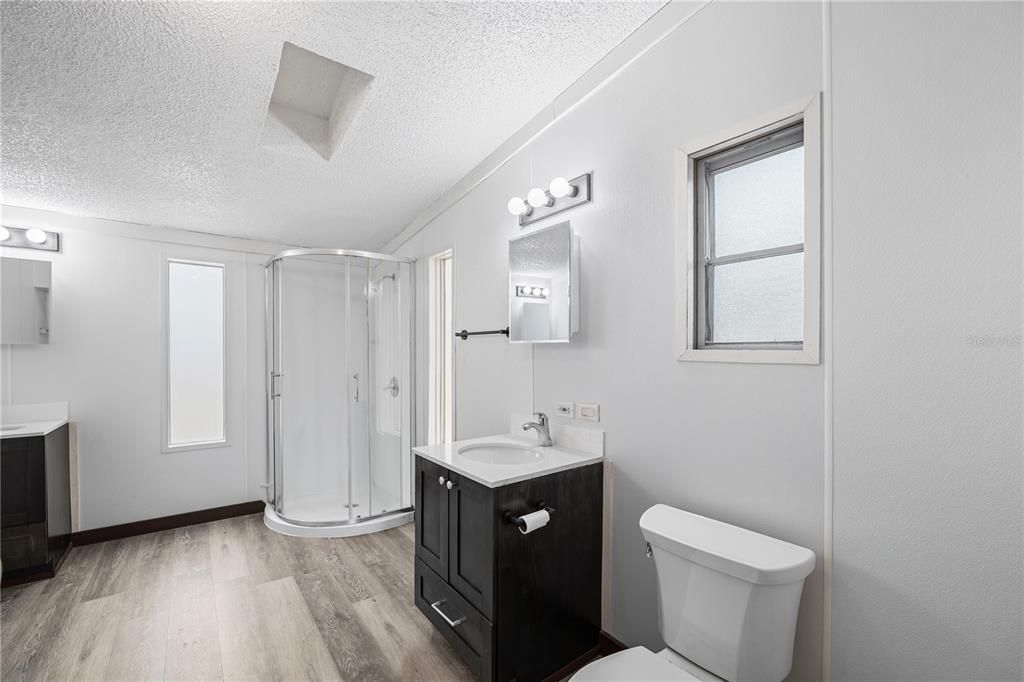 For Sale: $289,900 (5 beds, 4 baths, 2603 Square Feet)