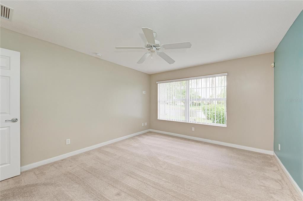 Activo con contrato: $345,000 (2 camas, 2 baños, 1513 Pies cuadrados)