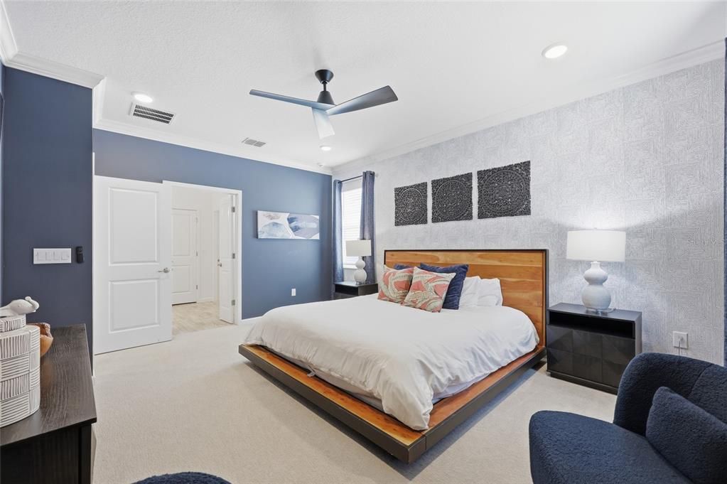 For Sale: $1,799,000 (13 beds, 11 baths, 5504 Square Feet)