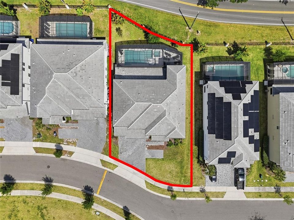 For Sale: $1,799,000 (13 beds, 11 baths, 5504 Square Feet)
