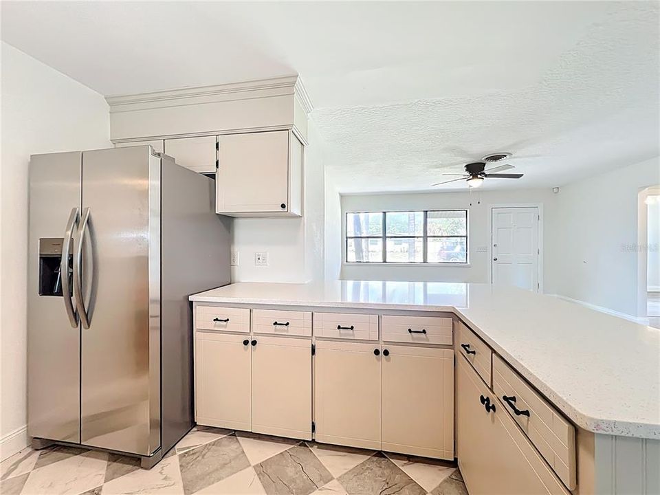 For Sale: $279,900 (3 beds, 2 baths, 1227 Square Feet)