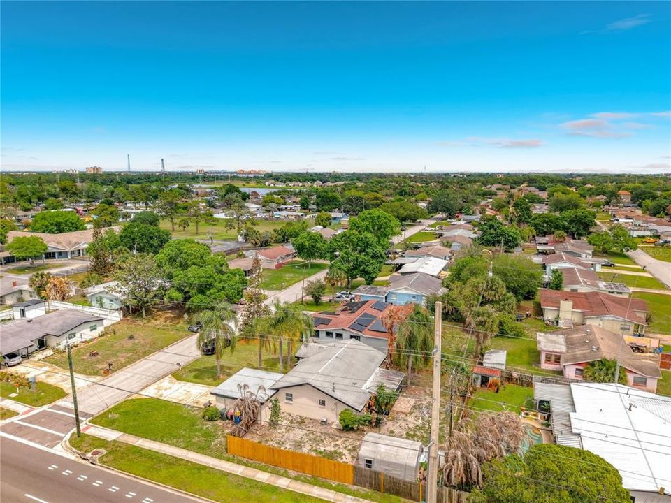 For Sale: $279,900 (3 beds, 2 baths, 1227 Square Feet)