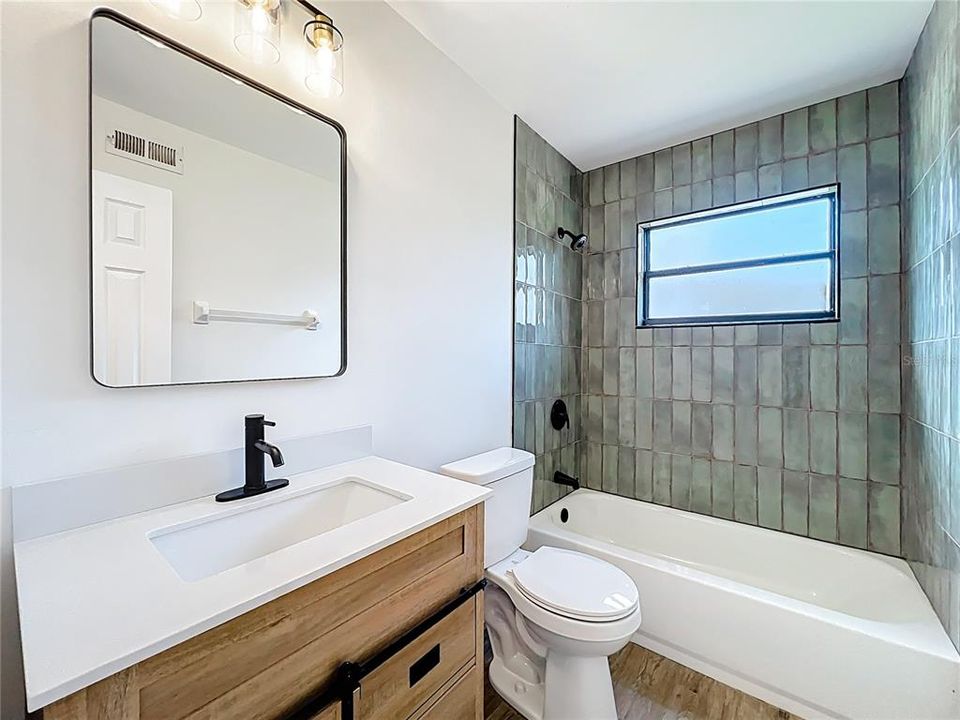 For Sale: $279,900 (3 beds, 2 baths, 1227 Square Feet)