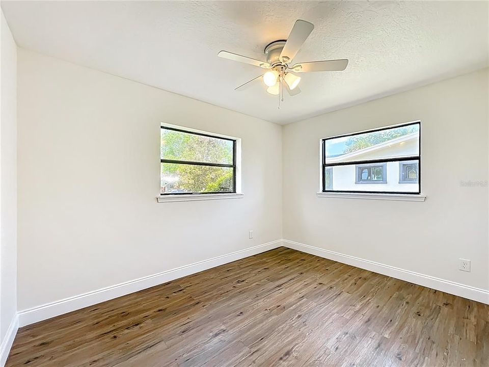 For Sale: $279,900 (3 beds, 2 baths, 1227 Square Feet)