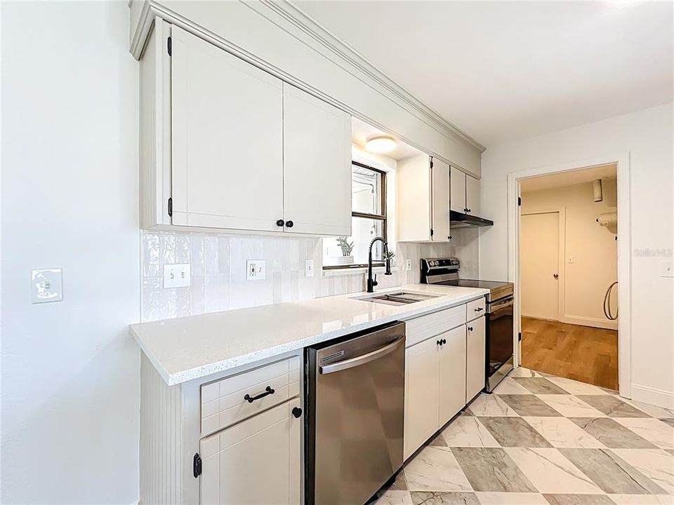 For Sale: $279,900 (3 beds, 2 baths, 1227 Square Feet)