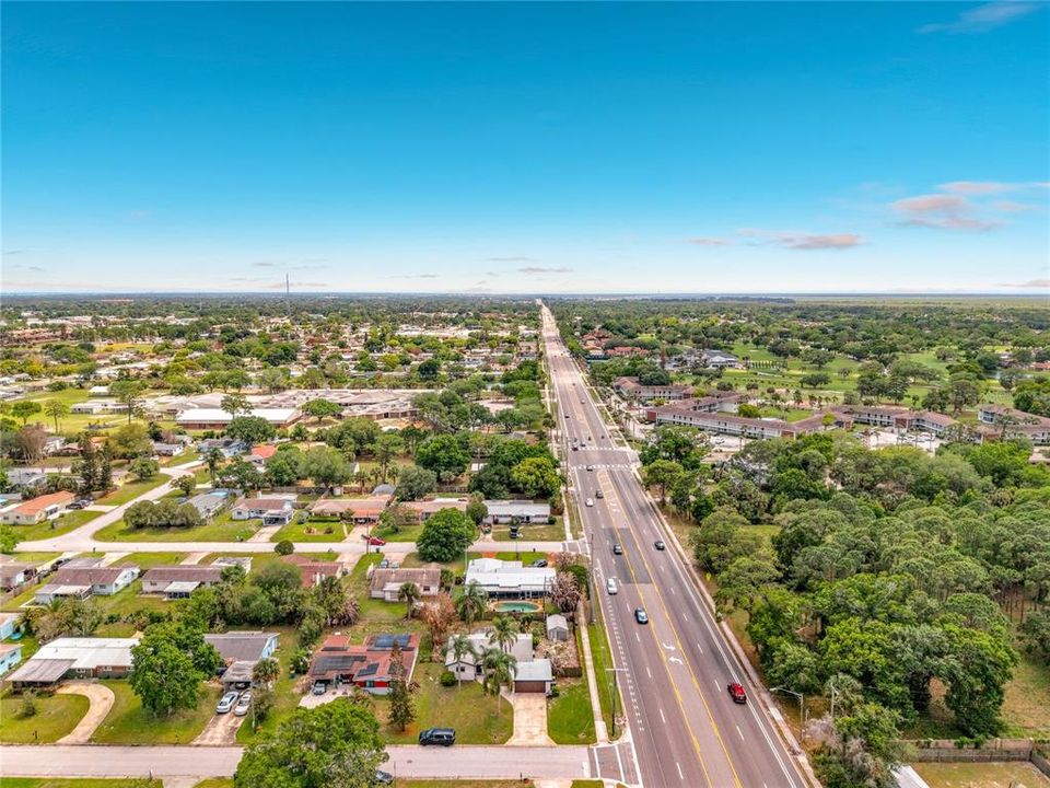 For Sale: $279,900 (3 beds, 2 baths, 1227 Square Feet)