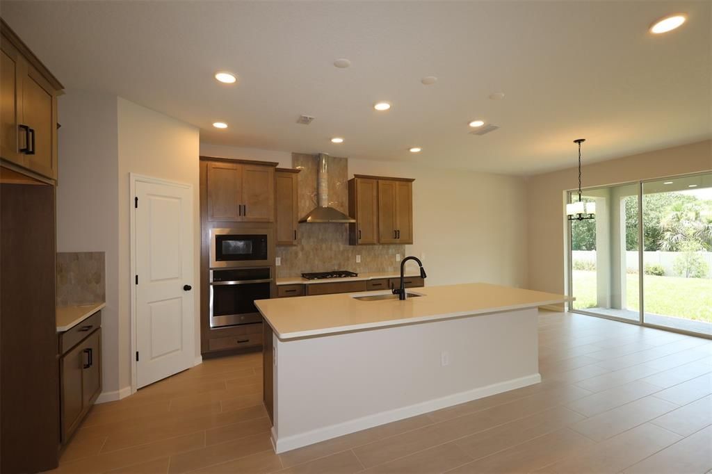 For Sale: $659,990 (5 beds, 4 baths, 3120 Square Feet)