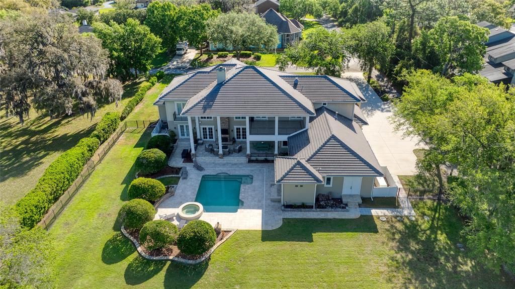 For Sale: $2,200,000 (5 beds, 4 baths, 7027 Square Feet)