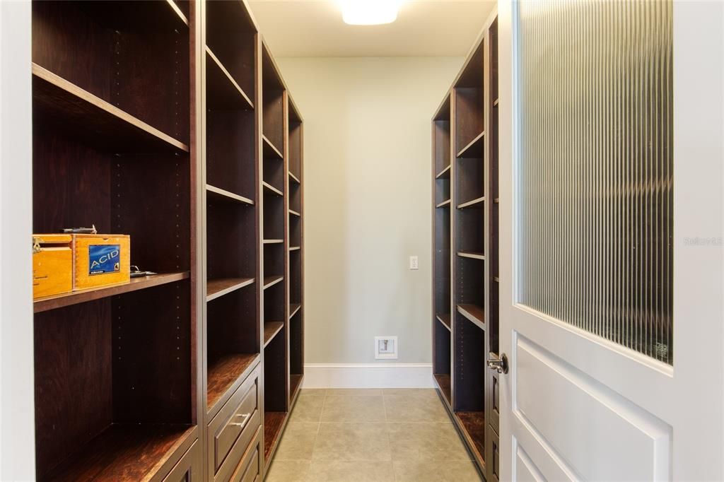 For Sale: $2,200,000 (5 beds, 4 baths, 7027 Square Feet)