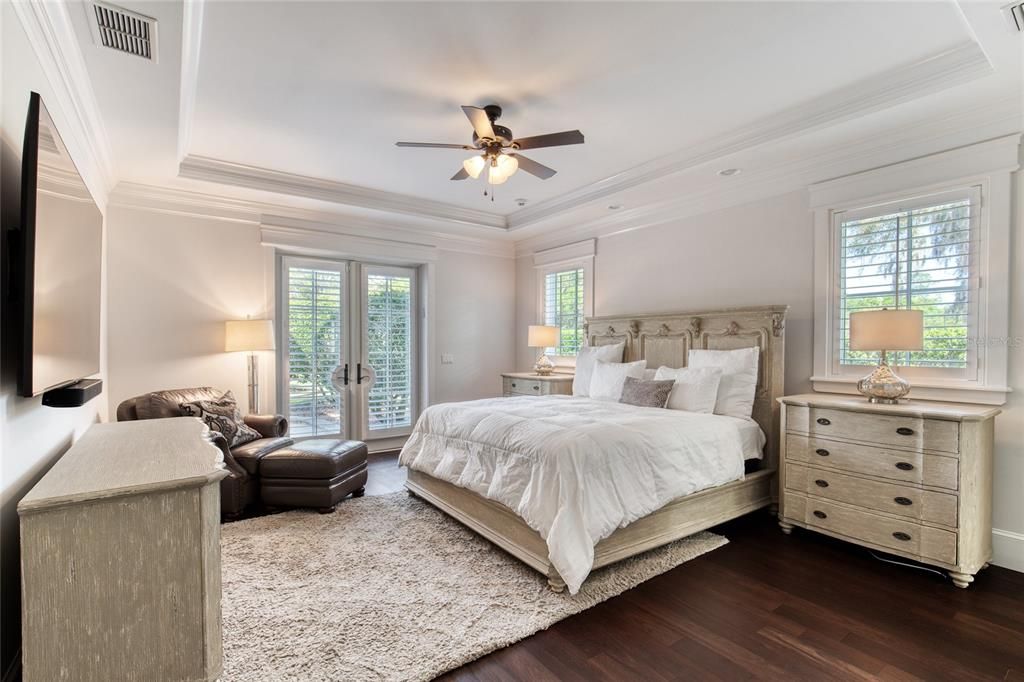 For Sale: $2,200,000 (5 beds, 4 baths, 7027 Square Feet)