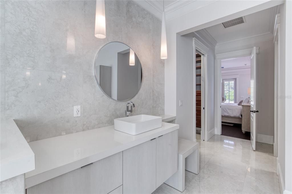 For Sale: $2,200,000 (5 beds, 4 baths, 7027 Square Feet)