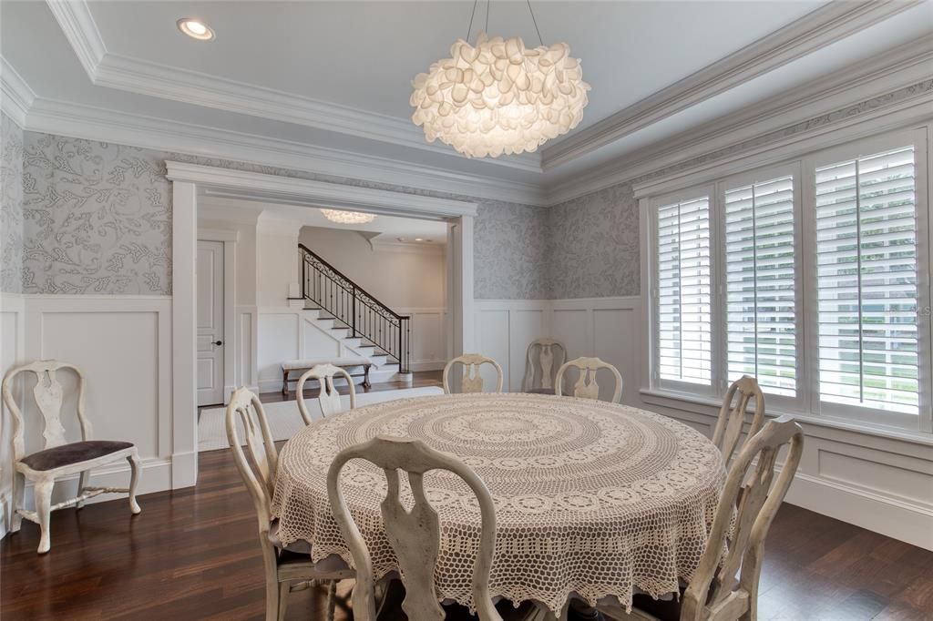 For Sale: $2,200,000 (5 beds, 4 baths, 7027 Square Feet)