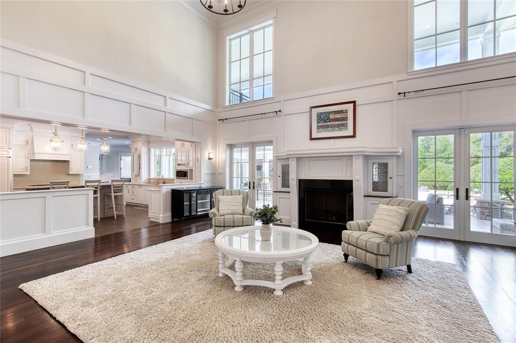 For Sale: $2,200,000 (5 beds, 4 baths, 7027 Square Feet)