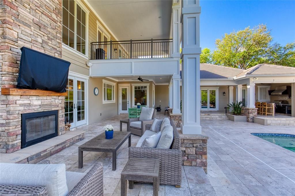 For Sale: $2,200,000 (5 beds, 4 baths, 7027 Square Feet)