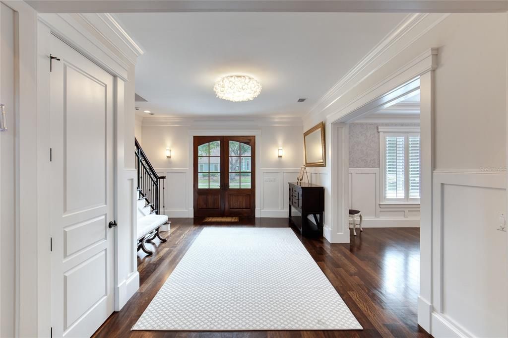 For Sale: $2,200,000 (5 beds, 4 baths, 7027 Square Feet)