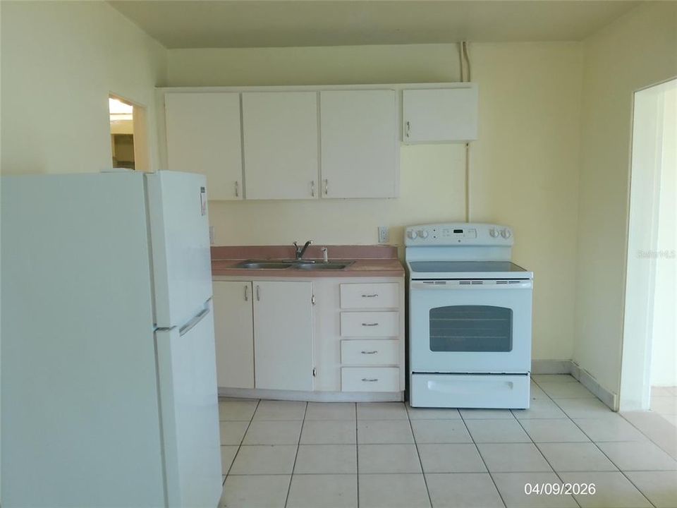 For Rent: $800 (0 beds, 1 baths, 500 Square Feet)