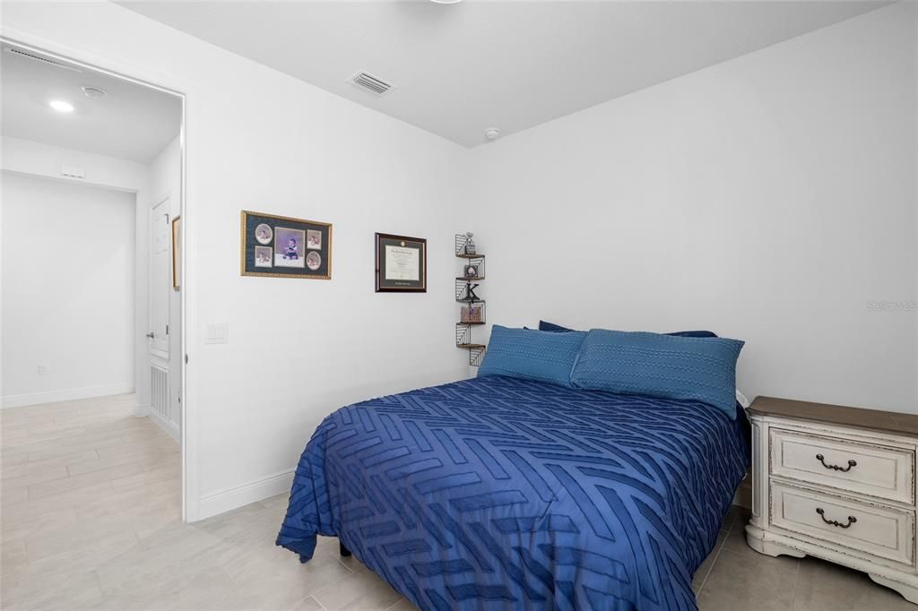 Activo con contrato: $462,900 (4 camas, 2 baños, 2168 Pies cuadrados)