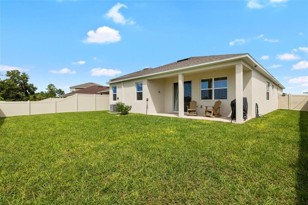 Activo con contrato: $462,900 (4 camas, 2 baños, 2168 Pies cuadrados)