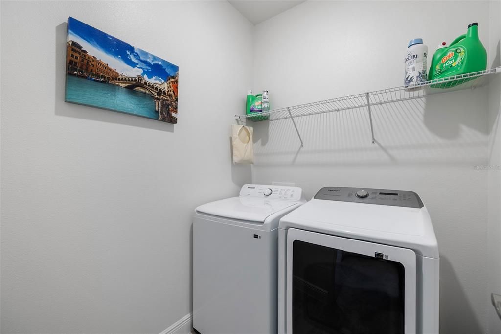 Activo con contrato: $462,900 (4 camas, 2 baños, 2168 Pies cuadrados)