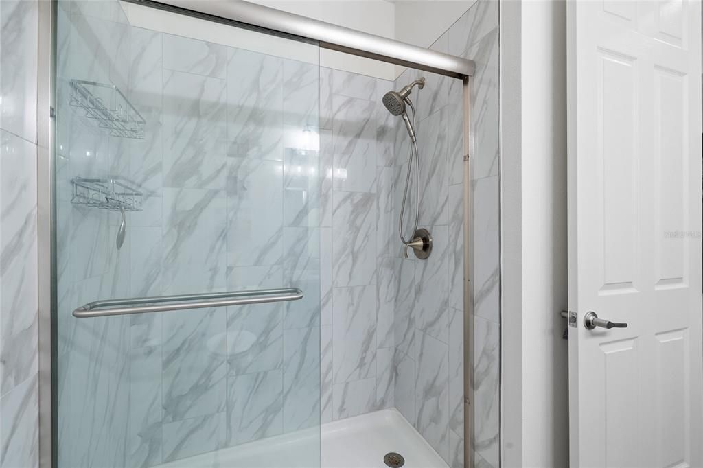 Activo con contrato: $462,900 (4 camas, 2 baños, 2168 Pies cuadrados)