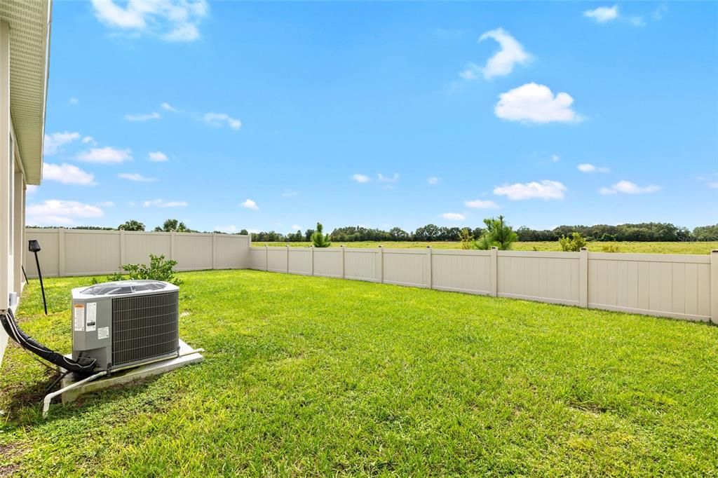 Activo con contrato: $462,900 (4 camas, 2 baños, 2168 Pies cuadrados)