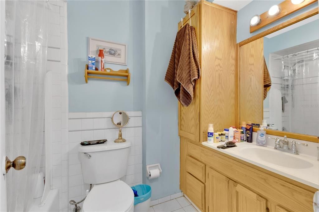 Active With Contract: $185,000 (3 beds, 2 baths, 1436 Square Feet)